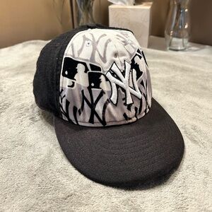 New Era Yankees baseball hat